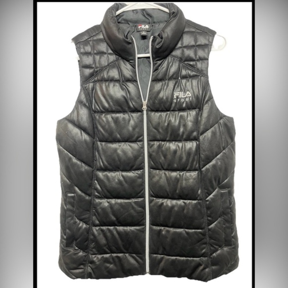 Fila women’s Medium Black Quilted Vest